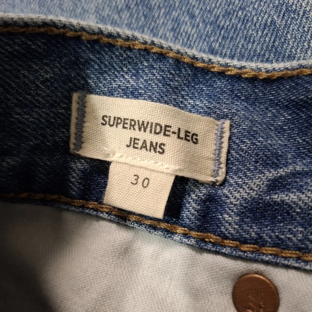 Madewell Women's Superwide Leg Jeans In Amcliffe Wash Knee Rip Edition Size 30 - Picture 6 of 15
